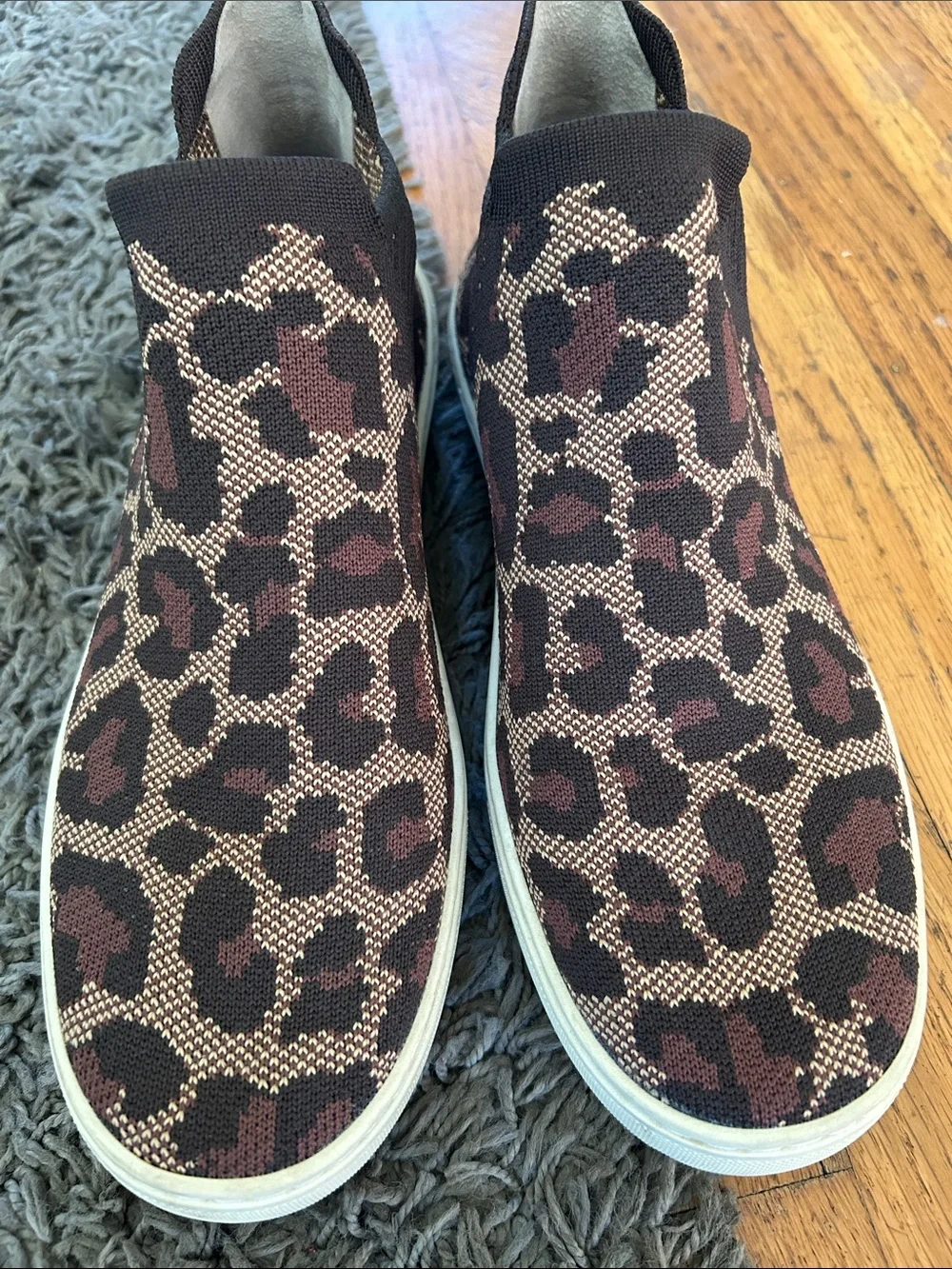 Rothy's Chelsea Sneaker in Wildcat Leopard Print Pull Up Sneaker Booties 9.5